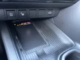 Toyota C-HR (2024) thumbnail 32