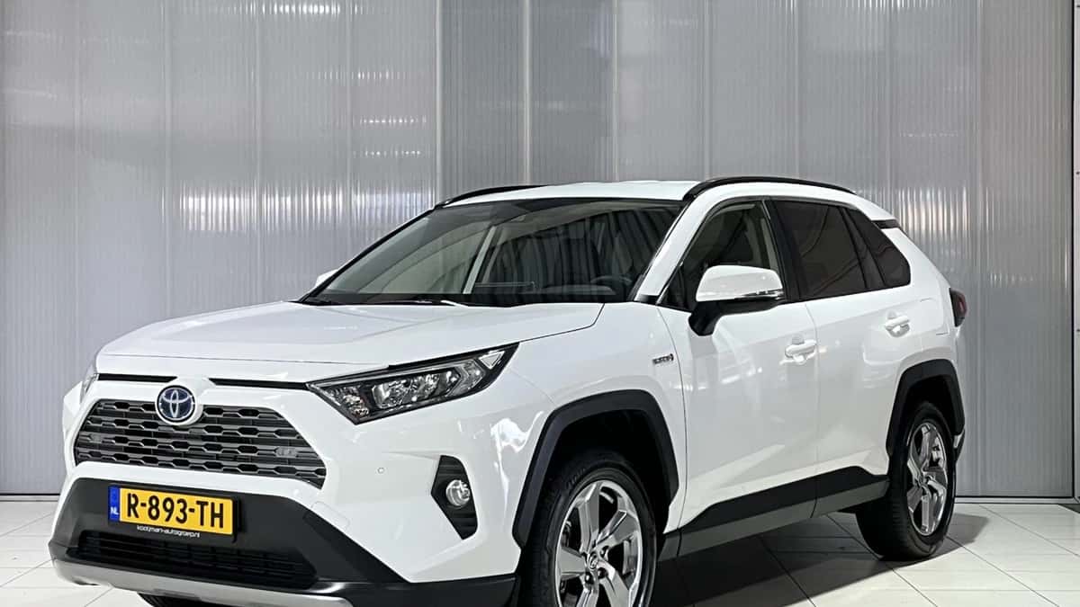 Toyota RAV4 (2021) — foto 1