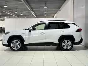 Toyota RAV4 (2021) thumbnail 17