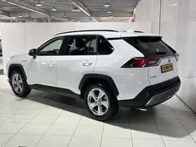Toyota RAV4 (2021) thumbnail 31
