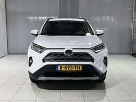 Toyota RAV4 (2021) thumbnail 6