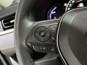 Toyota RAV4 (2021) thumbnail 9