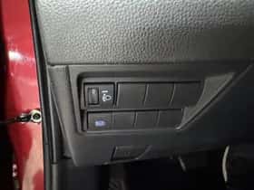 Toyota Yaris (2021) thumbnail 11