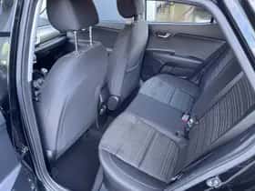Kia Stonic (2024) thumbnail 11