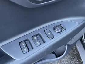 Kia Stonic (2024) thumbnail 13