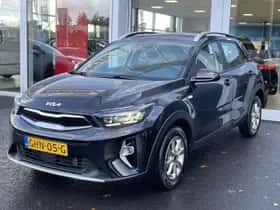 Kia Stonic (2024) thumbnail 4