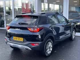 Kia Stonic (2024) thumbnail 8