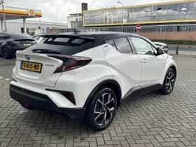 Toyota C-HR (2019) thumbnail 16
