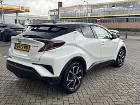 Toyota C-HR (2019) thumbnail 33