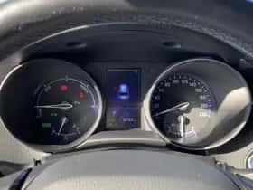 Toyota C-HR (2018) thumbnail 37