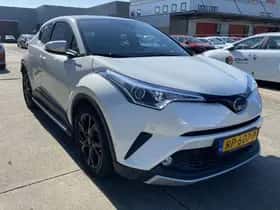 Toyota C-HR (2018) thumbnail 56
