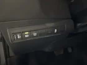 Toyota Corolla (2023) thumbnail 4