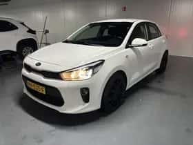 Kia Rio (2017) thumbnail 22
