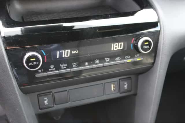 Toyota Yaris Cross (2021) thumbnail 24