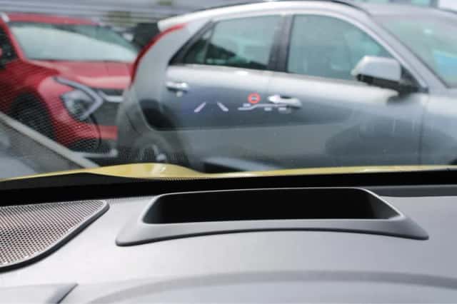 Toyota Yaris Cross (2021) thumbnail 32
