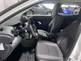 Toyota Yaris-cross (2024) thumbnail 37