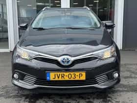 Toyota Auris (2017) thumbnail 2