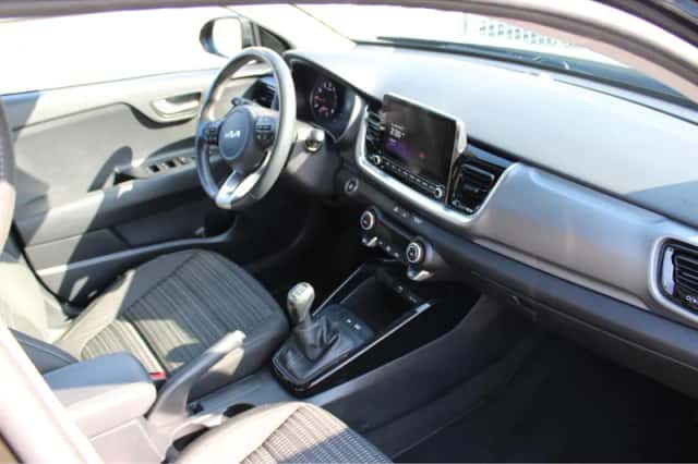 Kia Stonic (2022) thumbnail 11