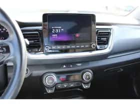 Kia Stonic (2022) thumbnail 17