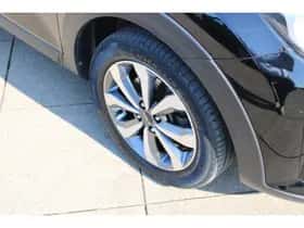 Kia Stonic (2022) thumbnail 3