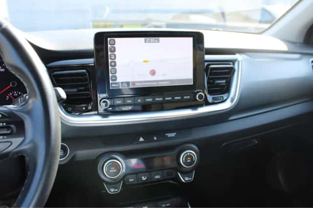 Kia Stonic (2022) thumbnail 24