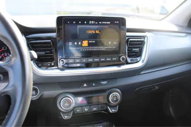 Kia Stonic (2022) thumbnail 25