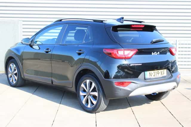 Kia Stonic (2022) thumbnail 6