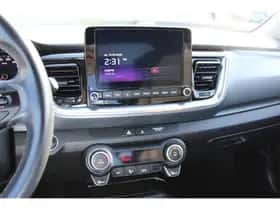 Kia Stonic (2022) thumbnail 55