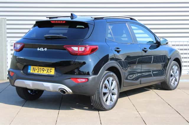 Kia Stonic (2022) thumbnail 8