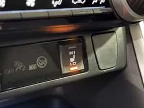 Toyota RAV4 (2025) thumbnail 31