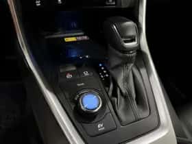 Toyota RAV4 (2025) thumbnail 33
