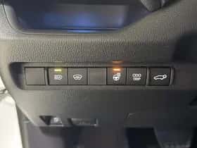 Toyota RAV4 (2025) thumbnail 62