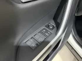 Toyota RAV4 (2025) thumbnail 68