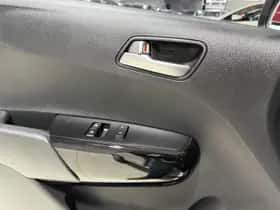 Kia Picanto (2021) thumbnail 20