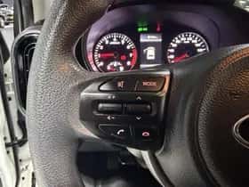 Kia Picanto (2021) thumbnail 36