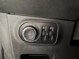 Opel Corsa (2015) thumbnail 49