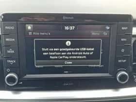Kia Stonic (2019) thumbnail 22
