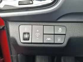 Kia Stonic (2019) thumbnail 80