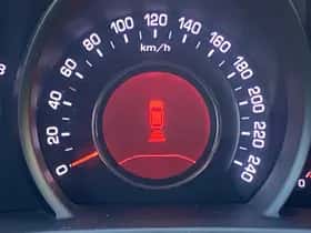 Kia Sportage (2011) thumbnail 32