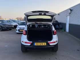 Kia Sportage (2011) thumbnail 49