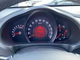 Kia Sportage (2011) thumbnail 63