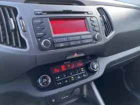 Kia Sportage (2011) thumbnail 67