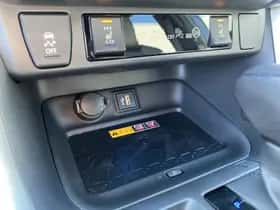 Toyota RAV4 (2025) thumbnail 36