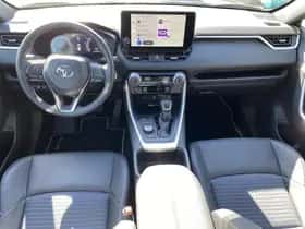 Toyota RAV4 (2025) thumbnail 81