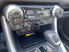 Toyota RAV4 (2025) thumbnail 39