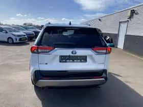 Toyota RAV4 (2025) thumbnail 6