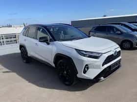 Toyota RAV4 (2025) thumbnail 68