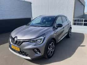 Renault Captur (2021) thumbnail 3