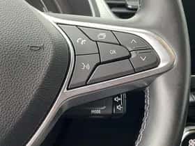 Renault Captur (2021) thumbnail 94