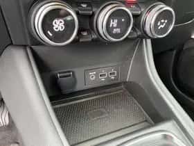 Renault Captur (2021) thumbnail 100